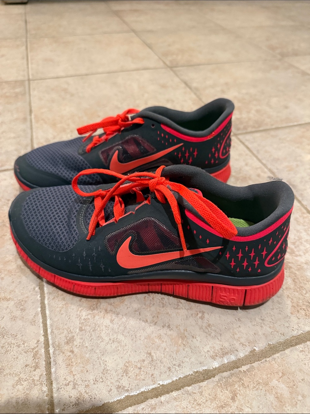Nike women’s Dk grey and neon Top Athletic Sneakers